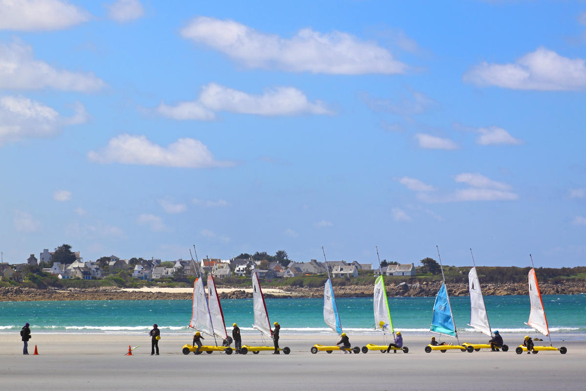 Chars à voile sur la plage de Santec